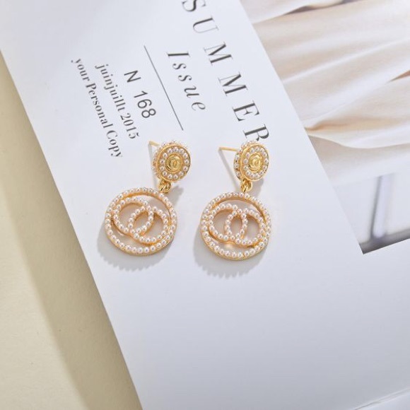 Tiny Pearl Drop Earrings - Picture 1 of 3